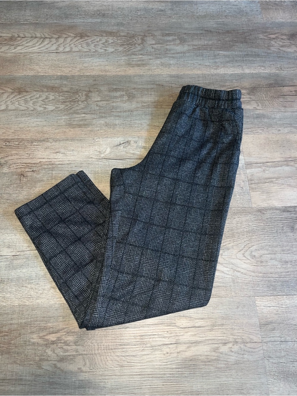 A New Day Black and Gray Plaid Women's Pants